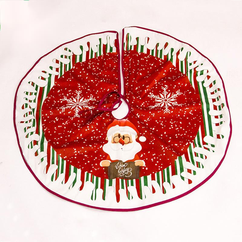 Santa & Snowflakes Christmas tree skirt, 35 in